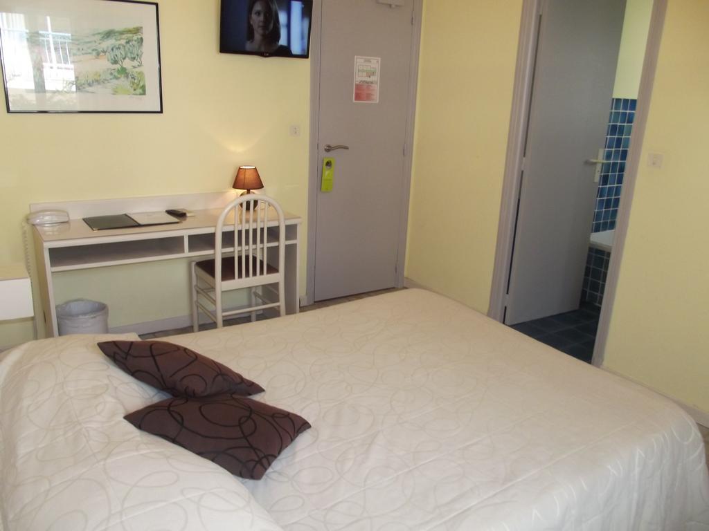 Hotel La Quietude Ле Исамбр Екстериор снимка