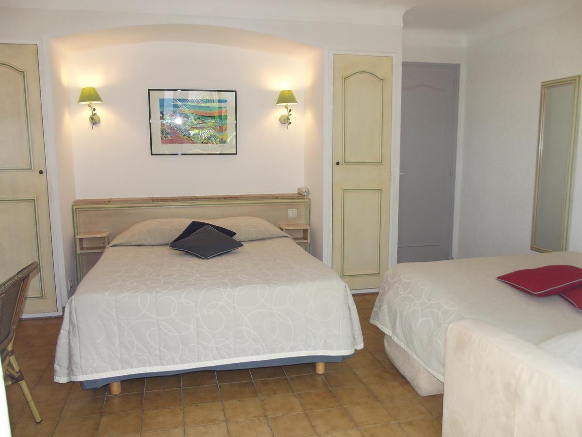 Hotel La Quietude Ле Исамбр Екстериор снимка