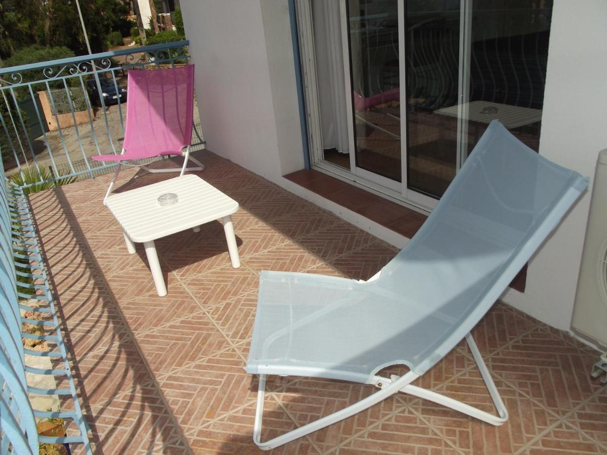 Hotel La Quietude Ле Исамбр Екстериор снимка